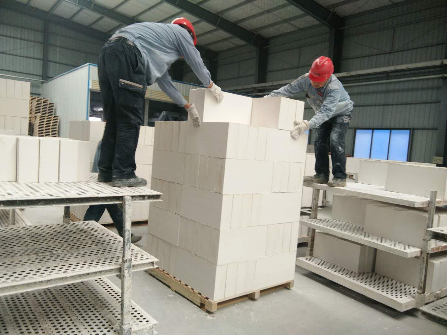 高溫硅酸鈣板優(yōu)勢(shì)介紹